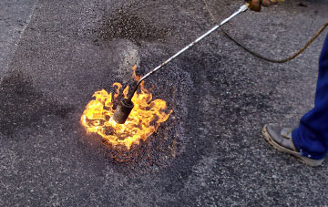 Gozzards Ford flat roofing repairs